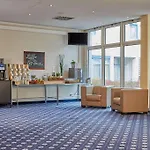 Hotel H4
