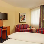 H4 Hotel
