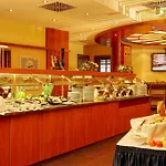 H4 Hotel