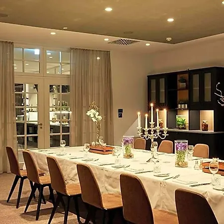 Hotel H4 4*