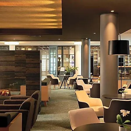 H4 Hotel 4*