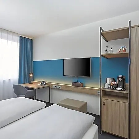H4 Hotel